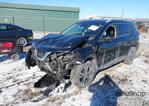 2020 Nissan Rogue Sv Intelligent Awd z USA, uszkodzony, nr VIN 5N1AT2MV1LC777587